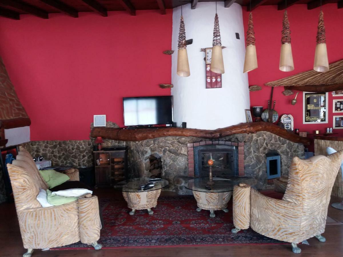 ボンバラル Casa Uldinaヴィラ エクステリア 写真